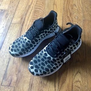 NWT Women’s Athletic